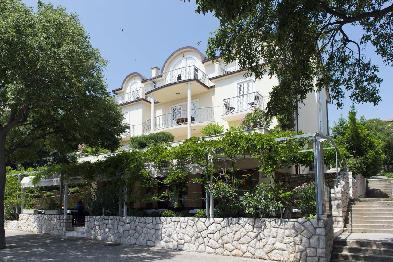Pansion Maestral Novi Vinodolski Exterior foto