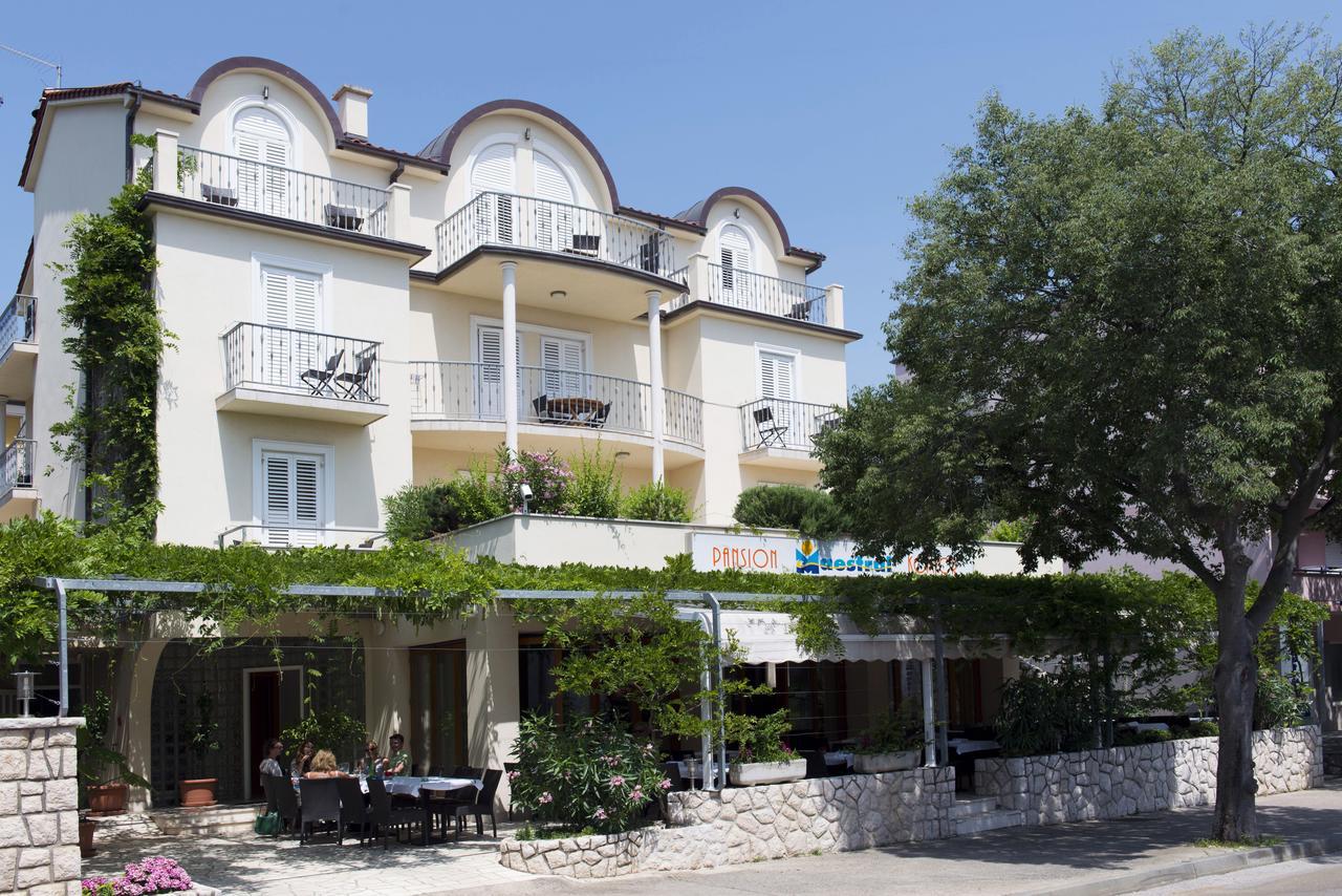 Pansion Maestral Novi Vinodolski Exterior foto